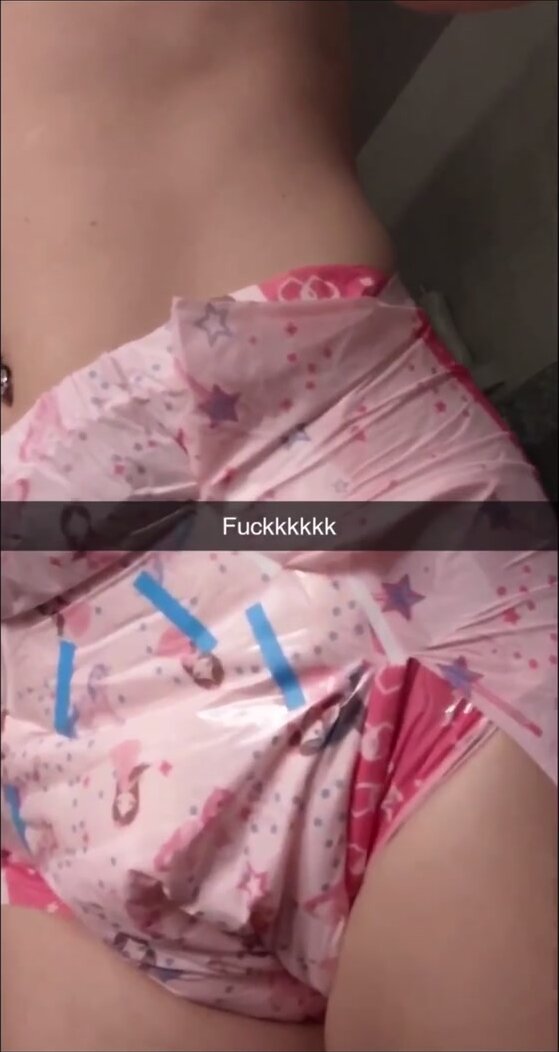 Custom girl messy diaper