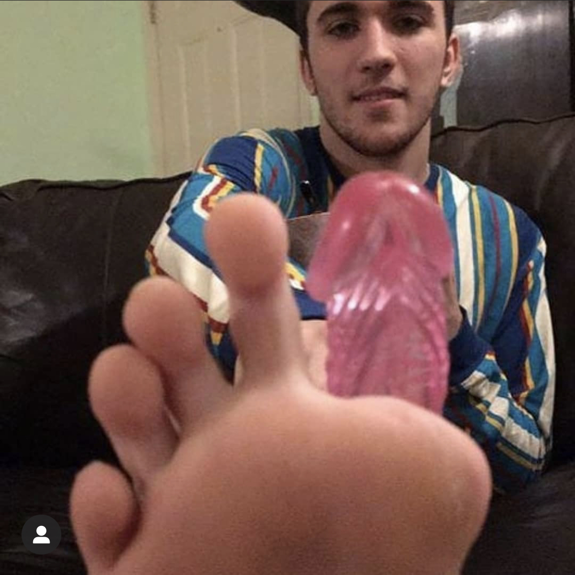 Handsome Guy 9 Toes