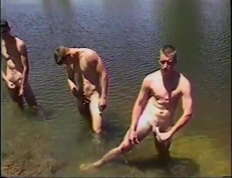 4 guys circle jerk in the lake
