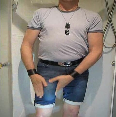 Piss Condom in tight jeans short 2019