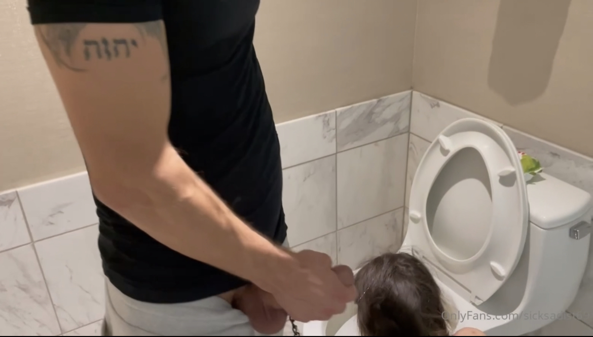 Toilet slut - video 4