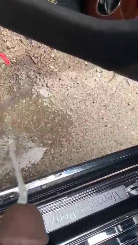 Piss out - video 2