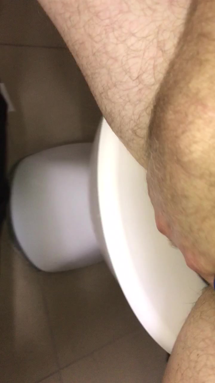 27m pooping on gym toilet