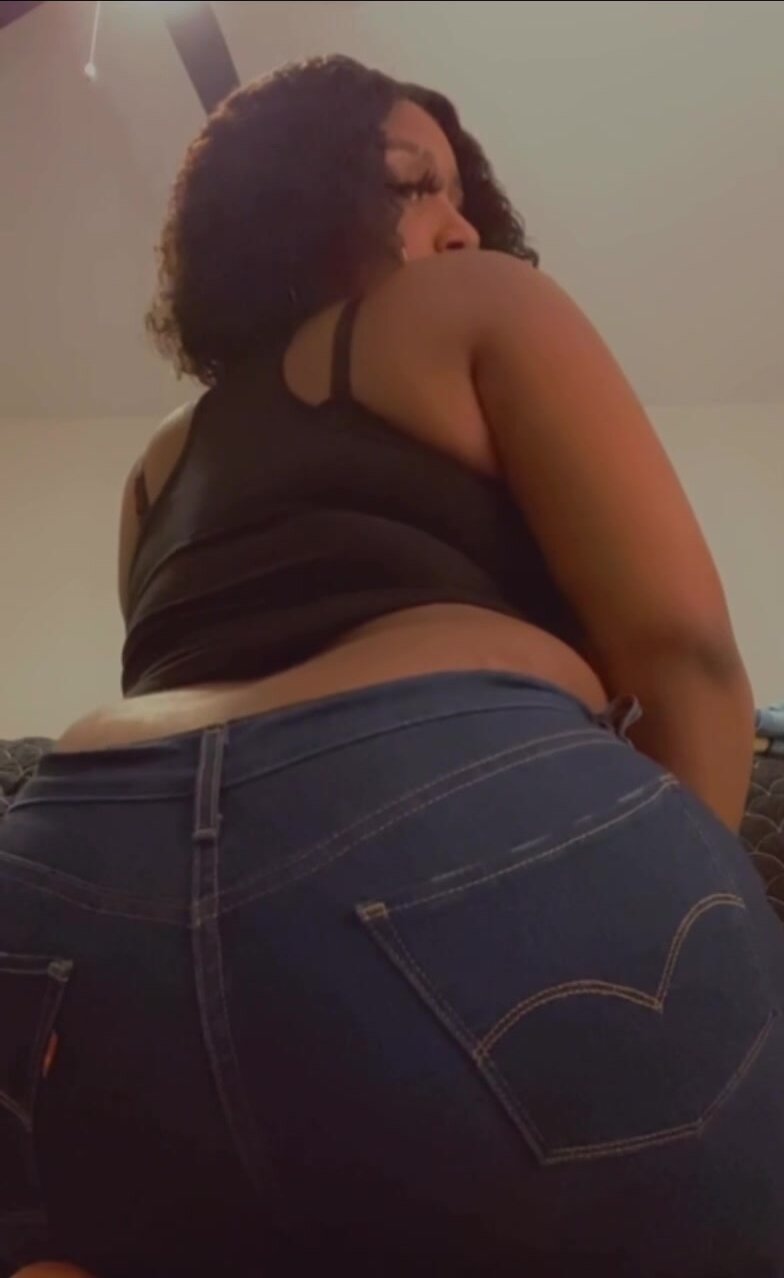 Black girl farts in jeans