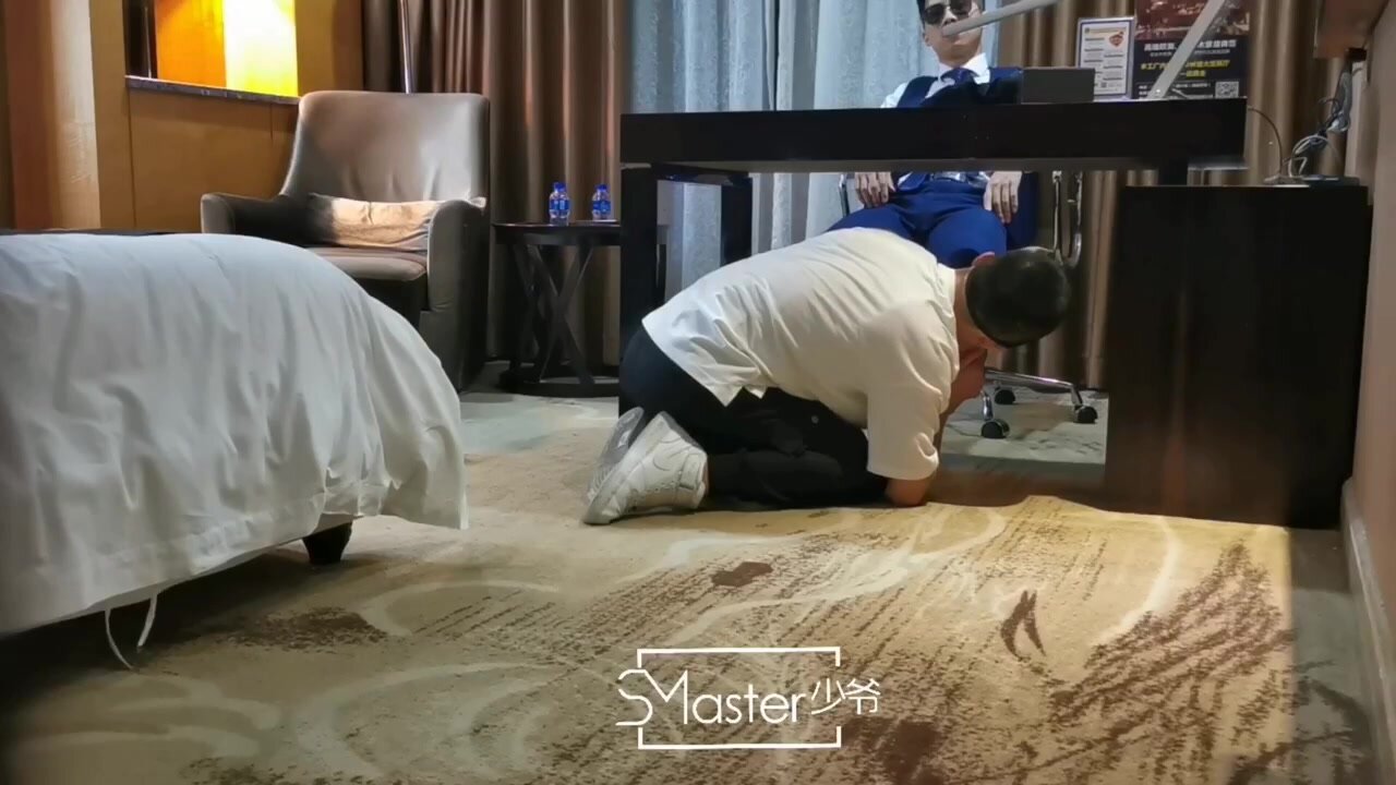 best chinese master foot domination - video 5