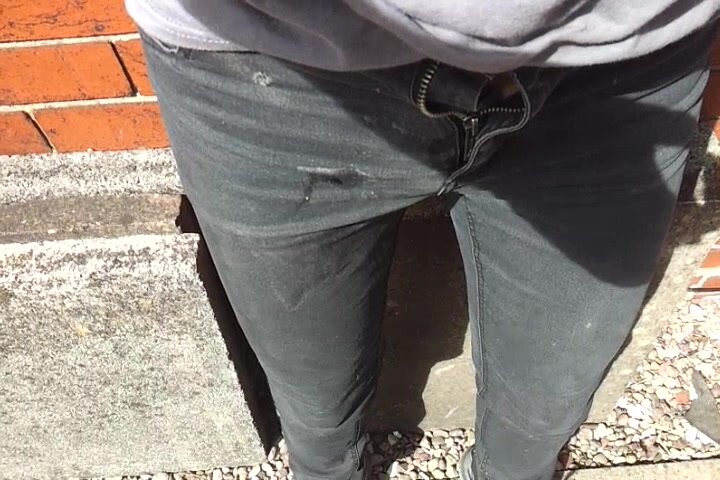 another cum into my trashed skinny jeans