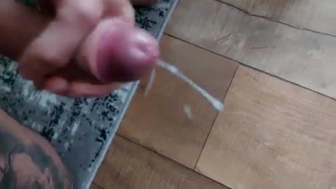 straight guy cums on floor