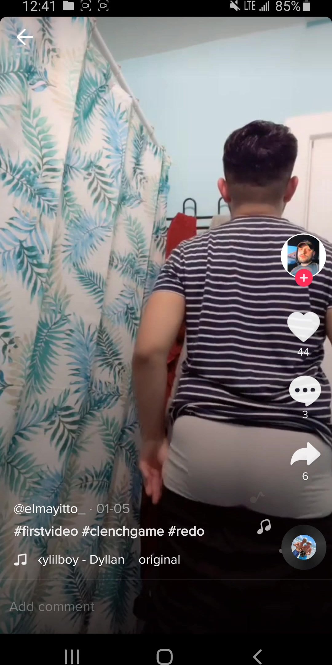 Young guy with phat ass clench challenge