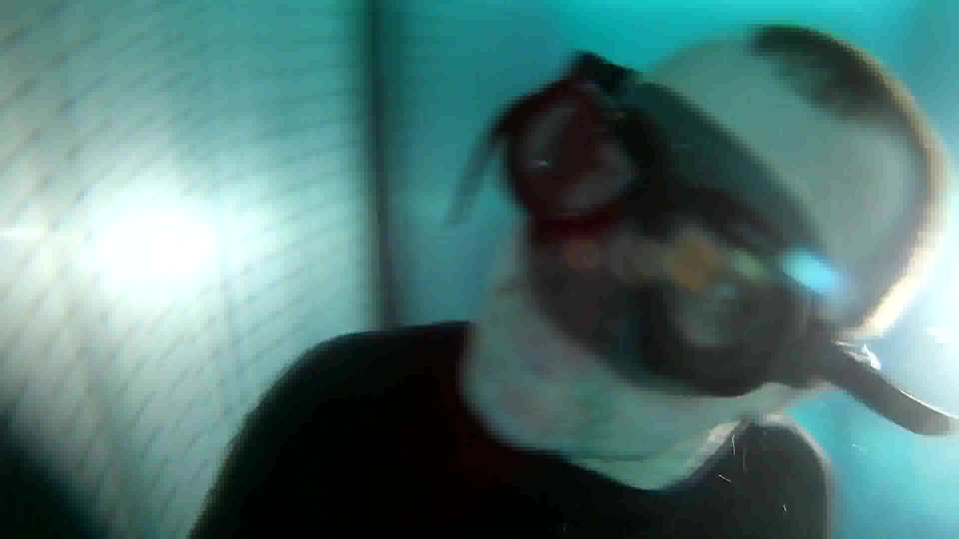 German freedivers breatholding underwater in pool - video 2