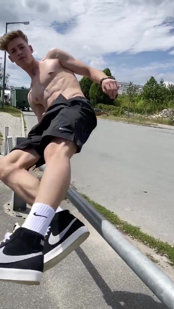 Hot n Sexy  Tik Tok Bad Boys