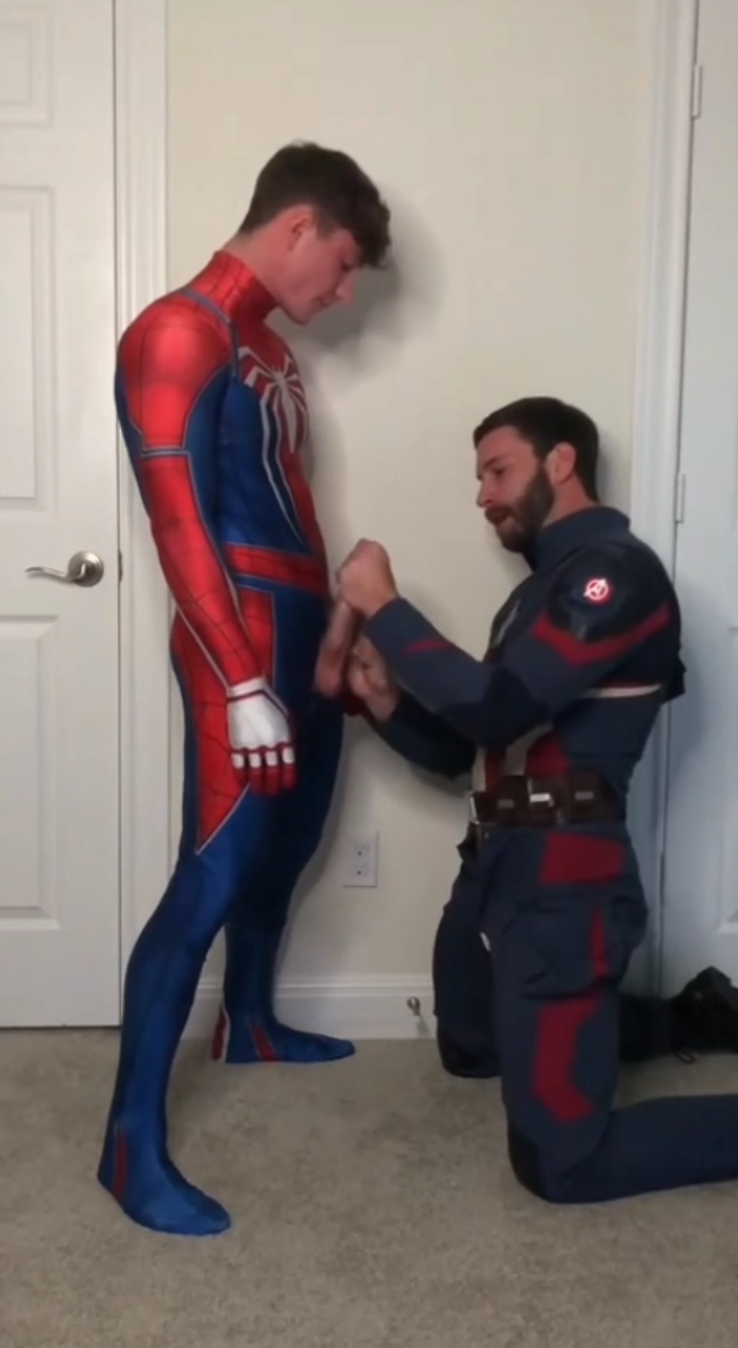 Spiderman vs Captain America