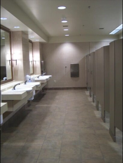 Mall food court bathroom pooping audio 2