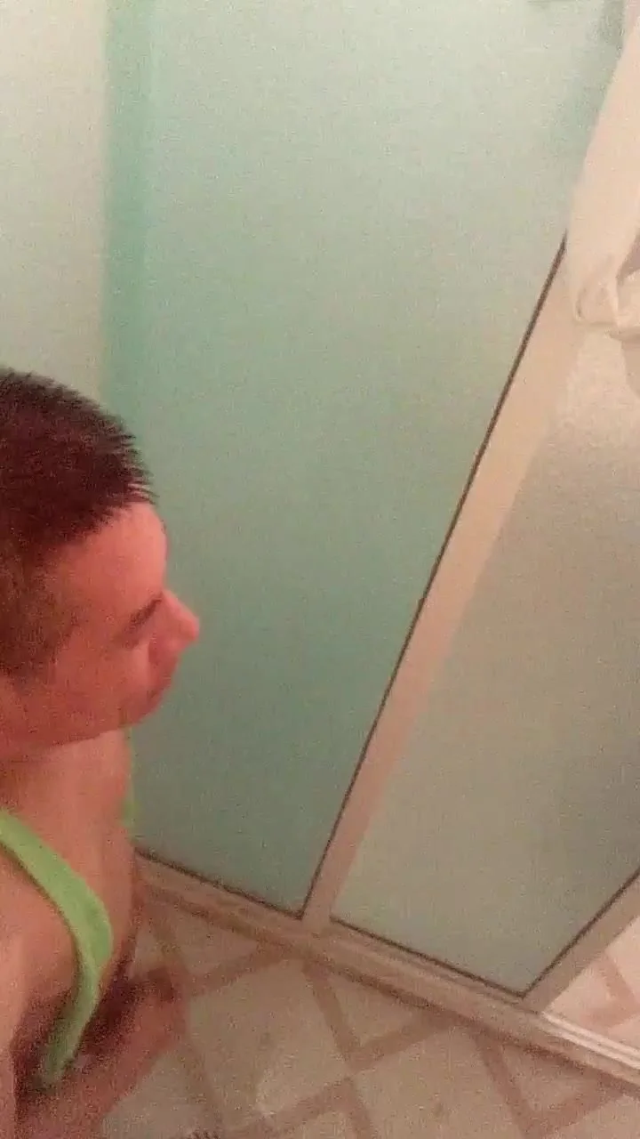 Shower jerk voyeur 4 - ThisVid.com