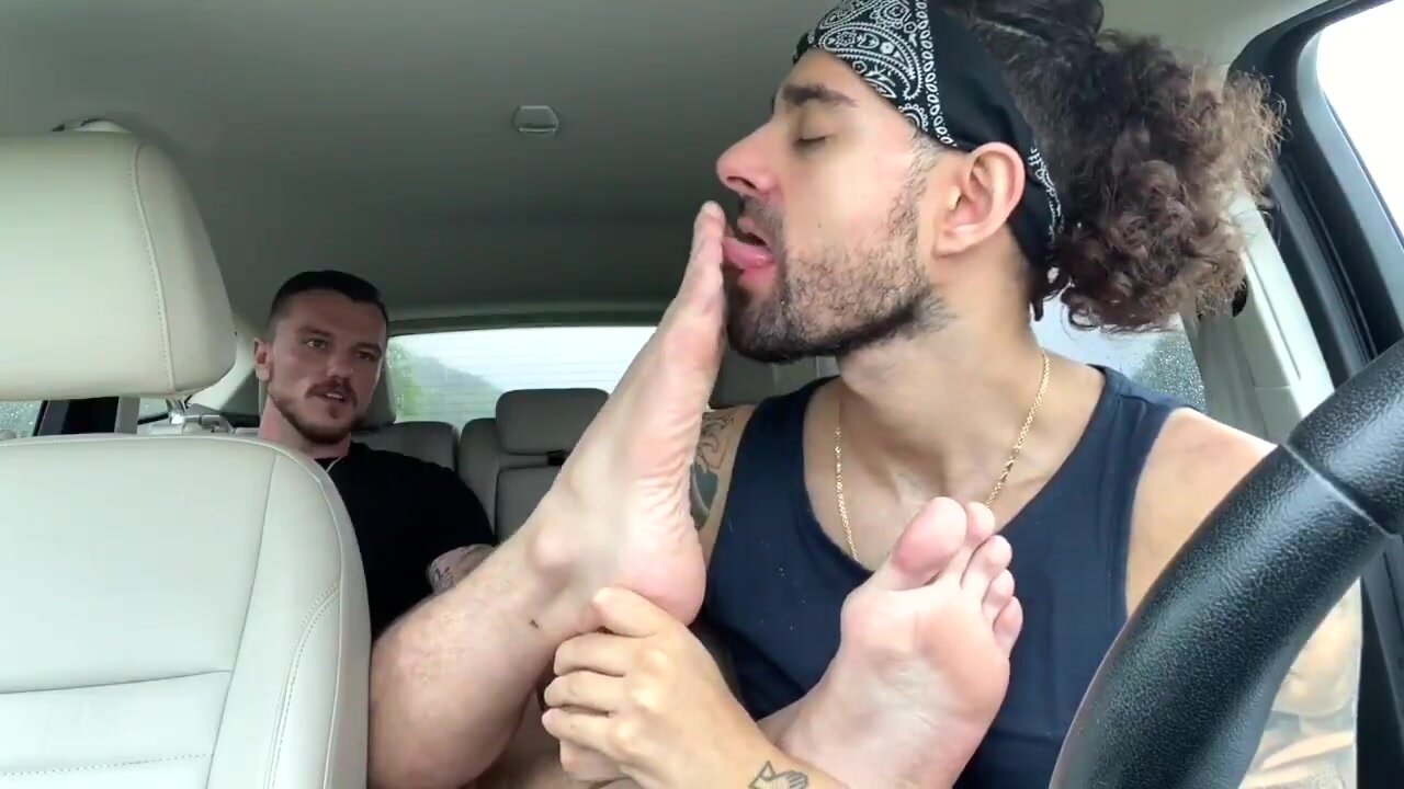 Feet whorshiped in car