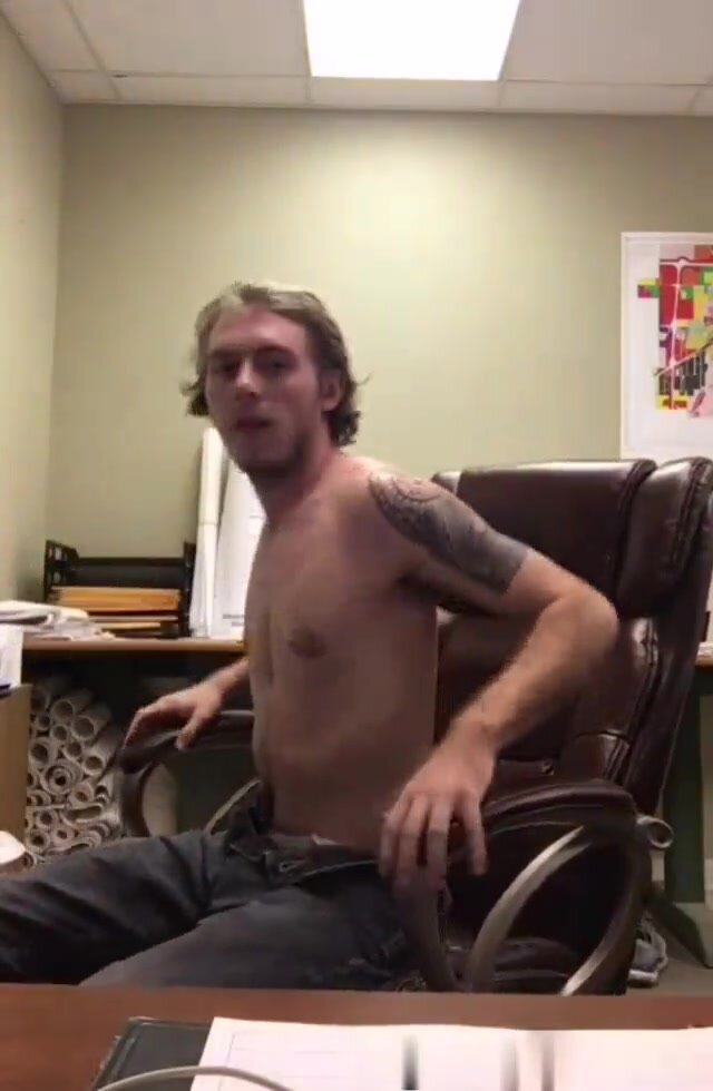 ute guy showing off on his break