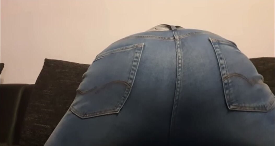 Jeans  farting 1