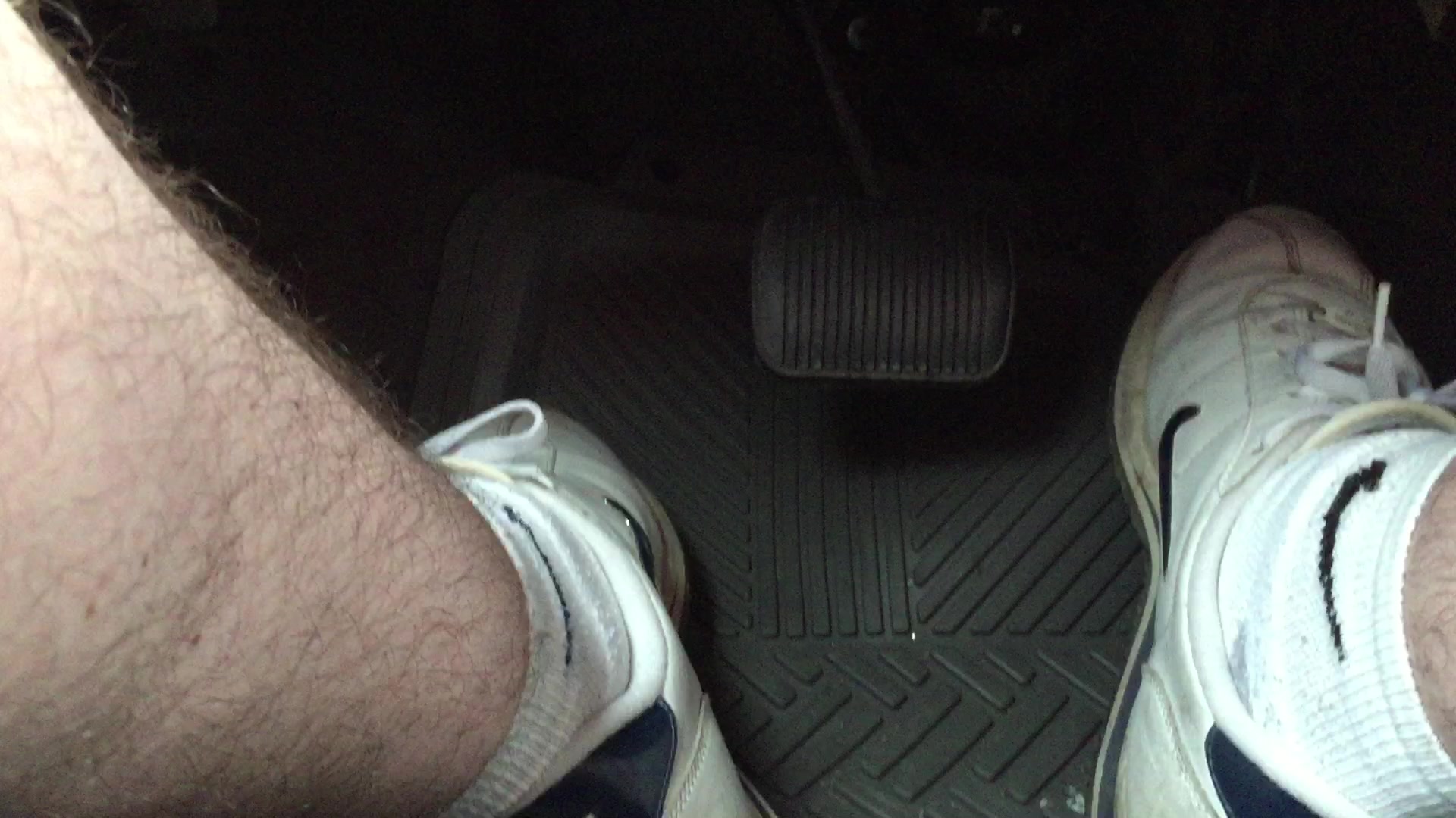 Nike Cortez Driving - video 2