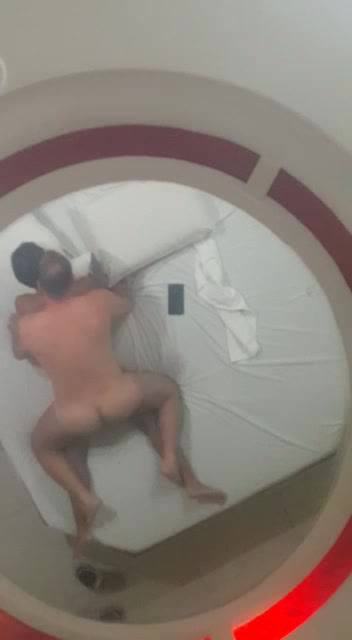 COM O COROA NO MOTEL