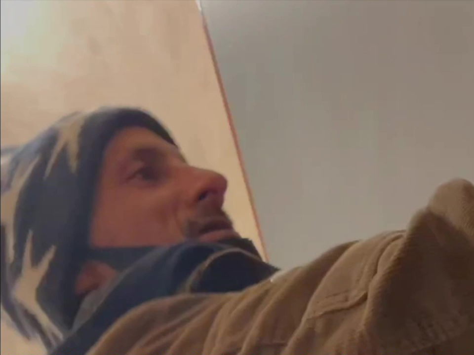 Sexy Homeless Bathroom Stall Fuck 2