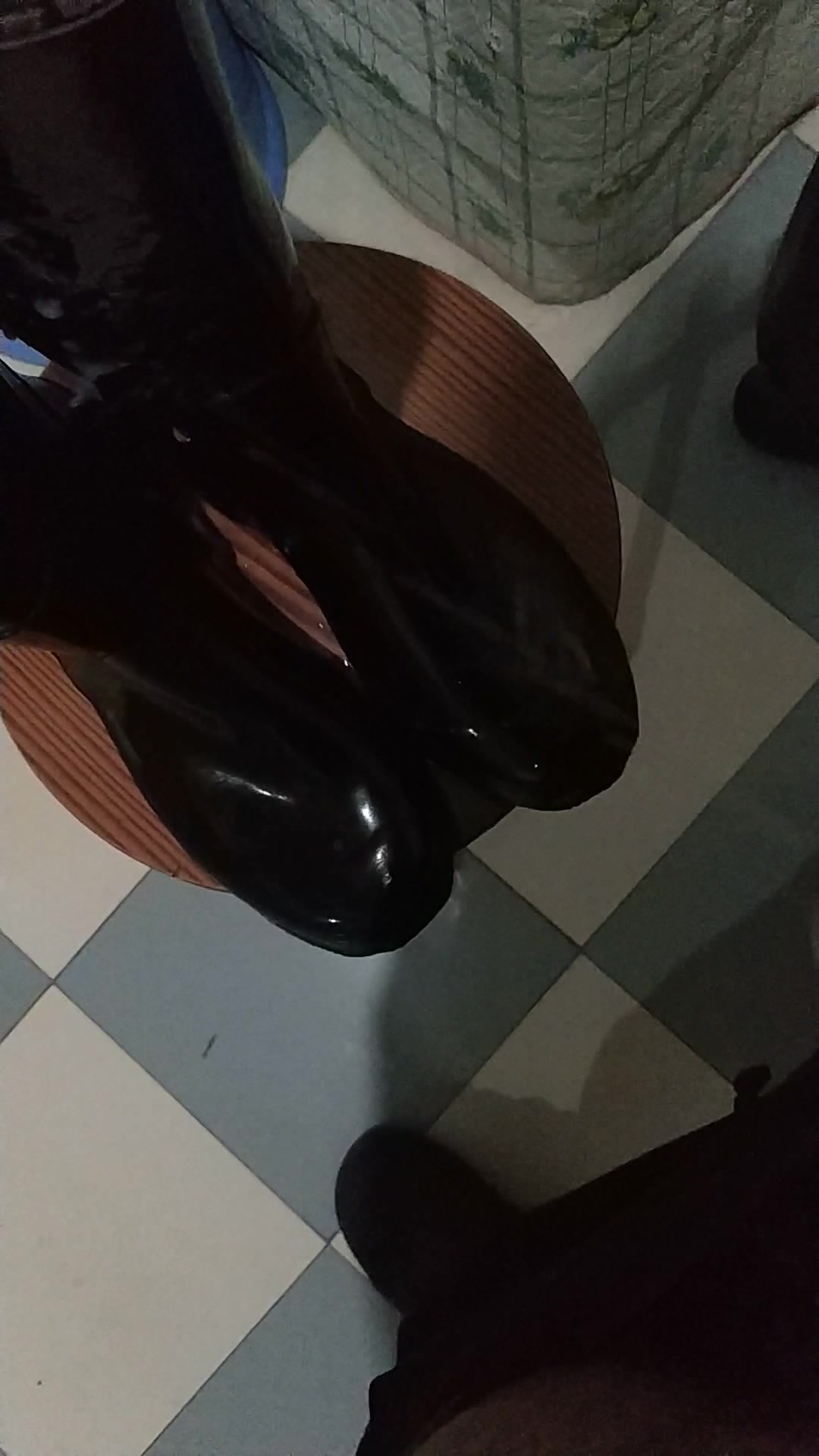 I like rubber boots 2