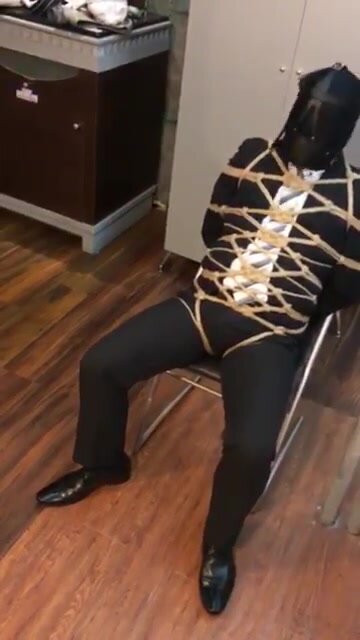 Bondage male to chair