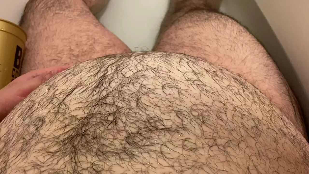 Pregnant man has contractions in the bath. ftm - ThisVid.com на русском