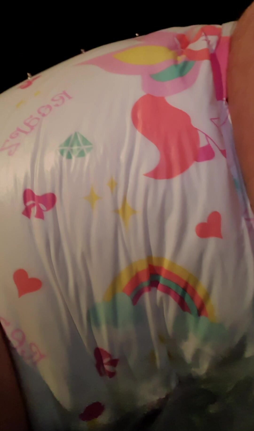 Wet and messy diaper - video 13