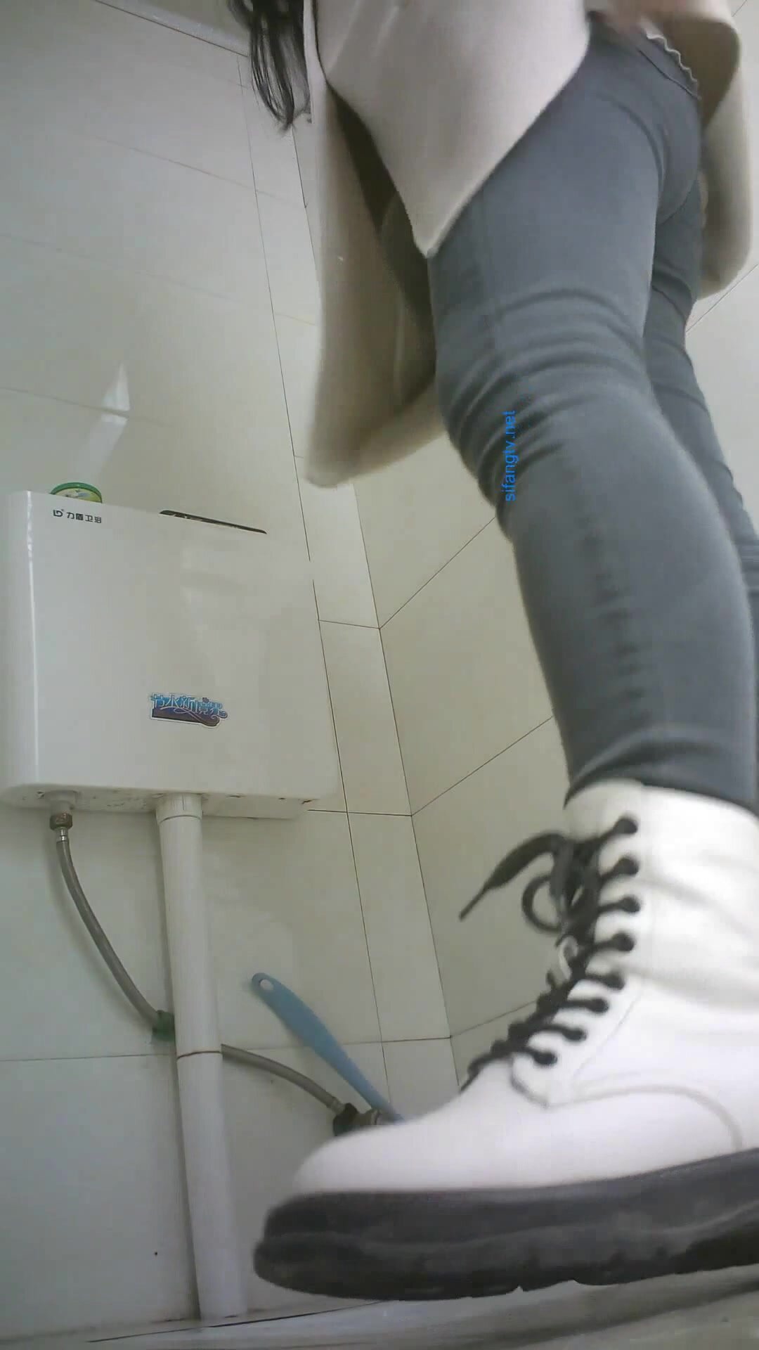 chinese toilet - video 22