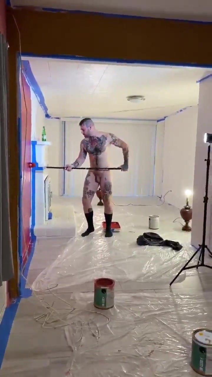 naked painter