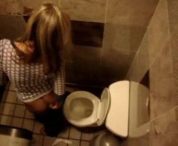 Risky public toilet voyeur