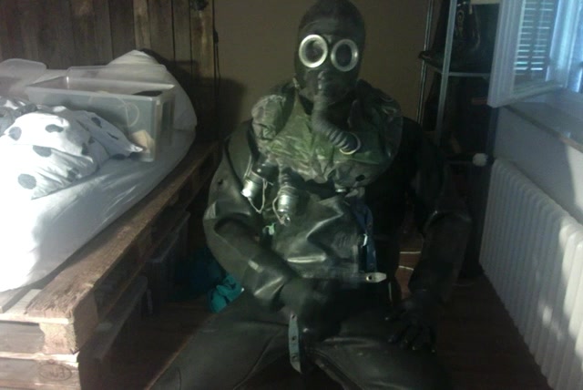 FullrubberDiver