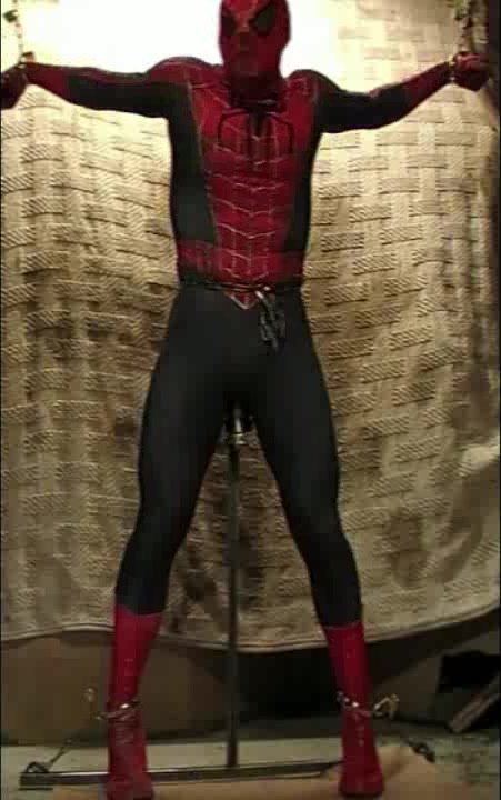 Spiderman in trouble - video 5