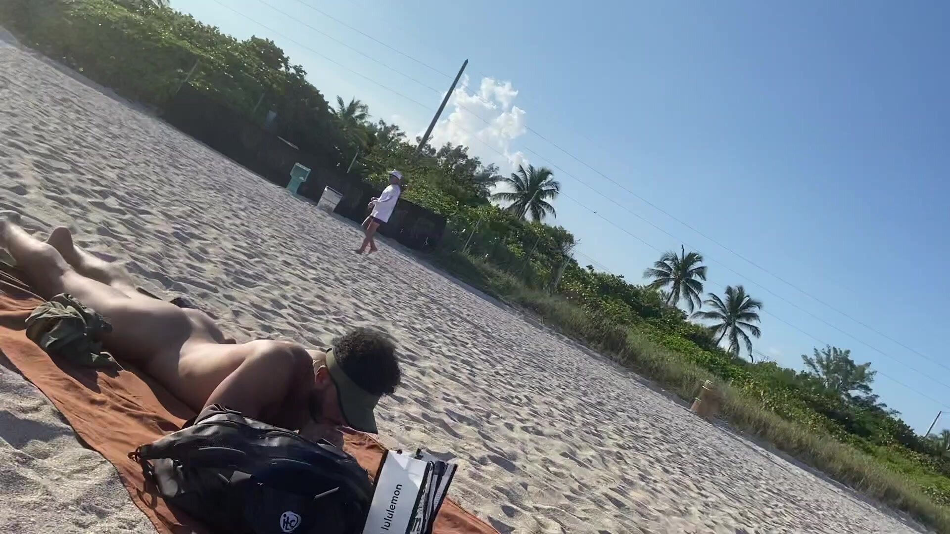 Beach Guy with a Great Ass
