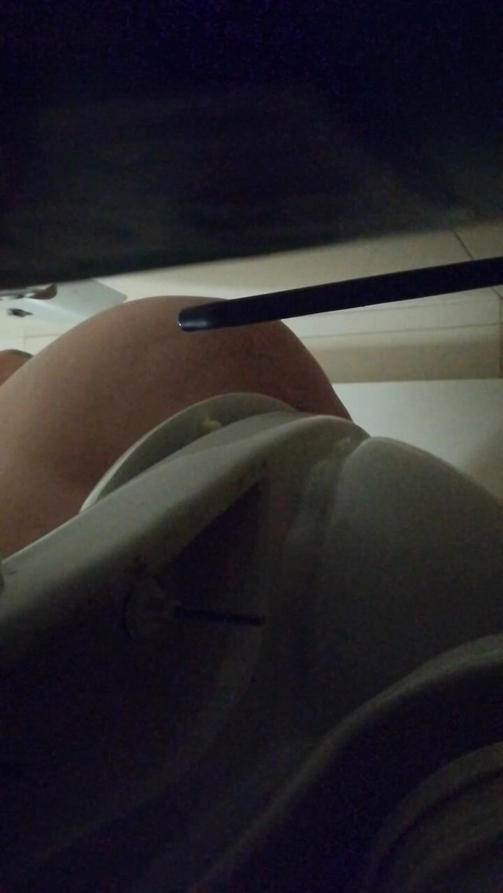 My naked wife pooping