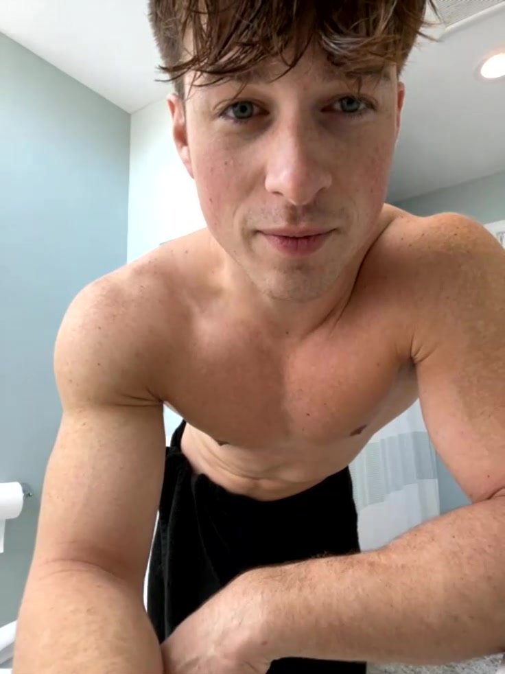 hot nick streaming in his toilet