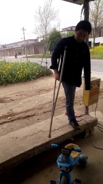 Amputee ooe walk