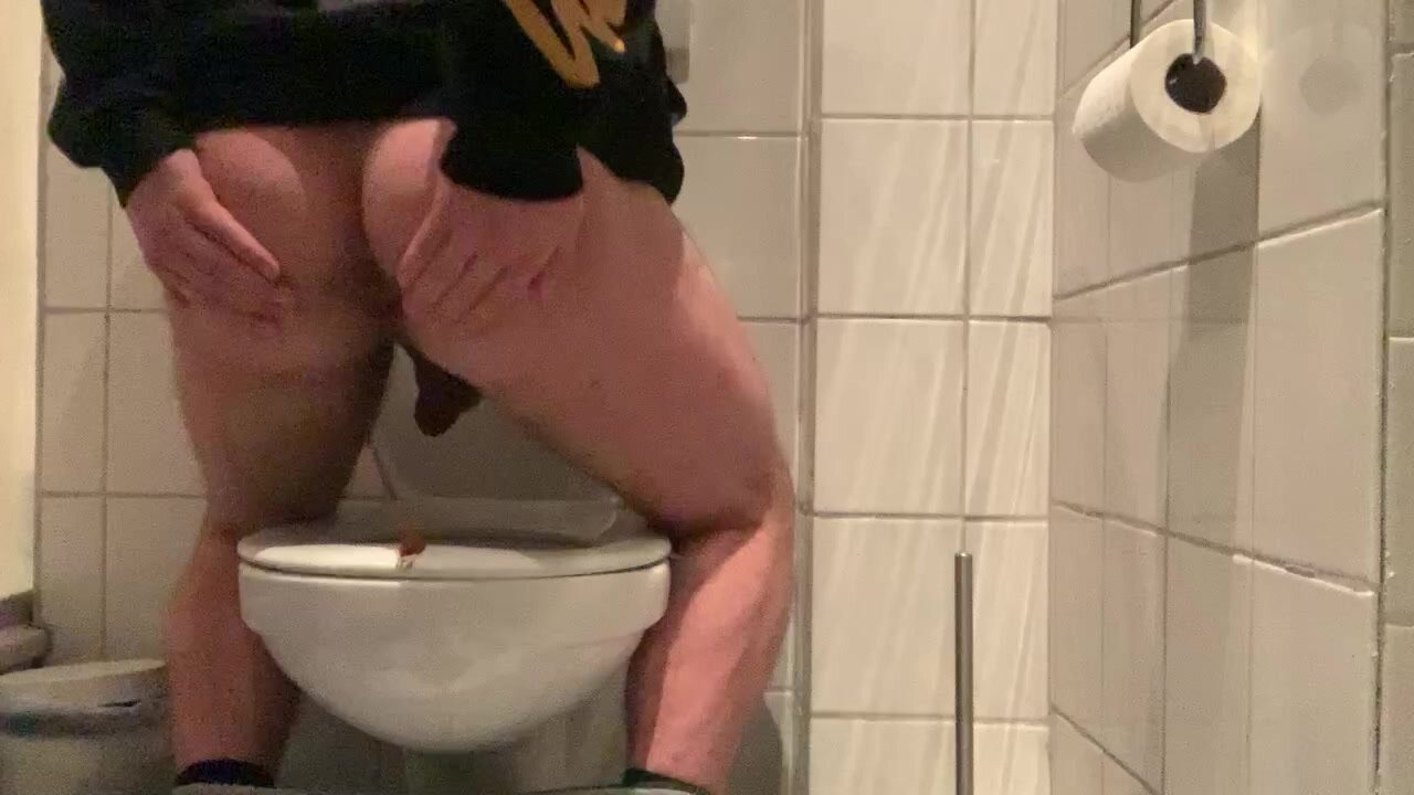 Scat  on toilet by ex girlfriend
