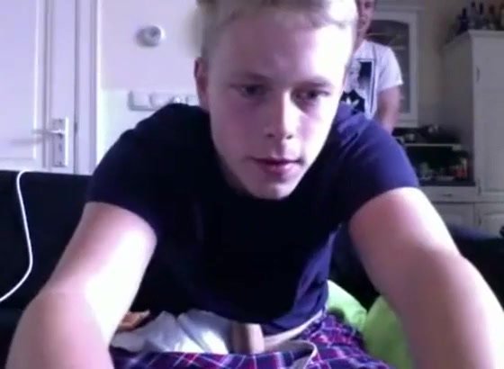 3 str8 guys wank in the same room - ThisVid.com