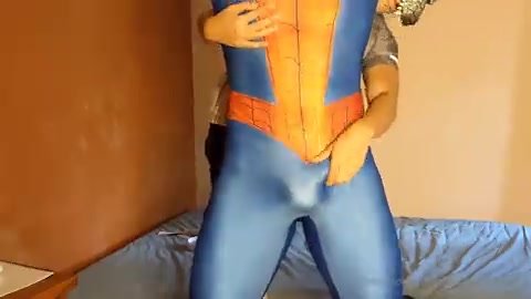 Werewolf helps spiderman