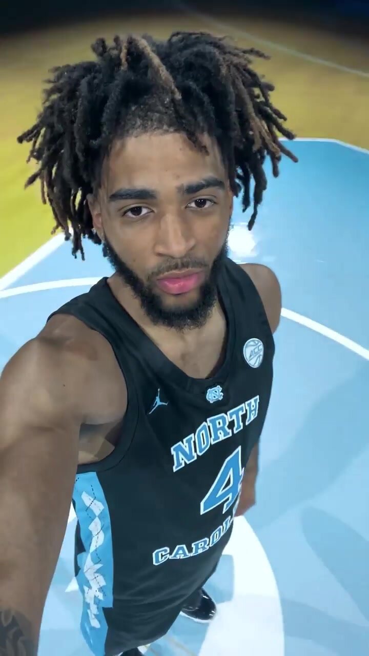 Hot basketball player stomps camera (short video)