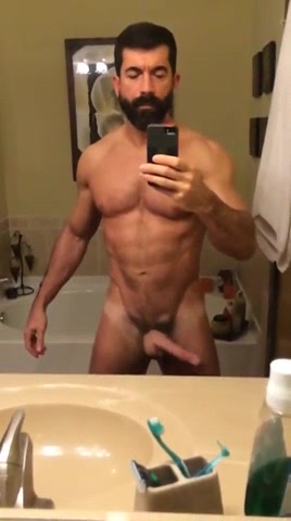 Ripped Daddy swings his big cock