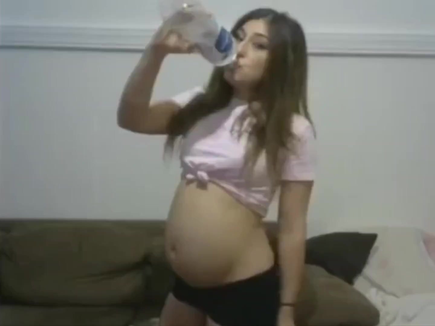Girl gets bloated for soda