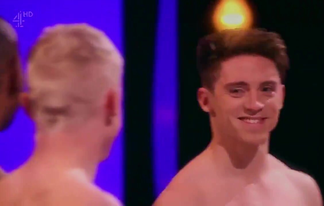 Reality Show Naked & Hot Studs