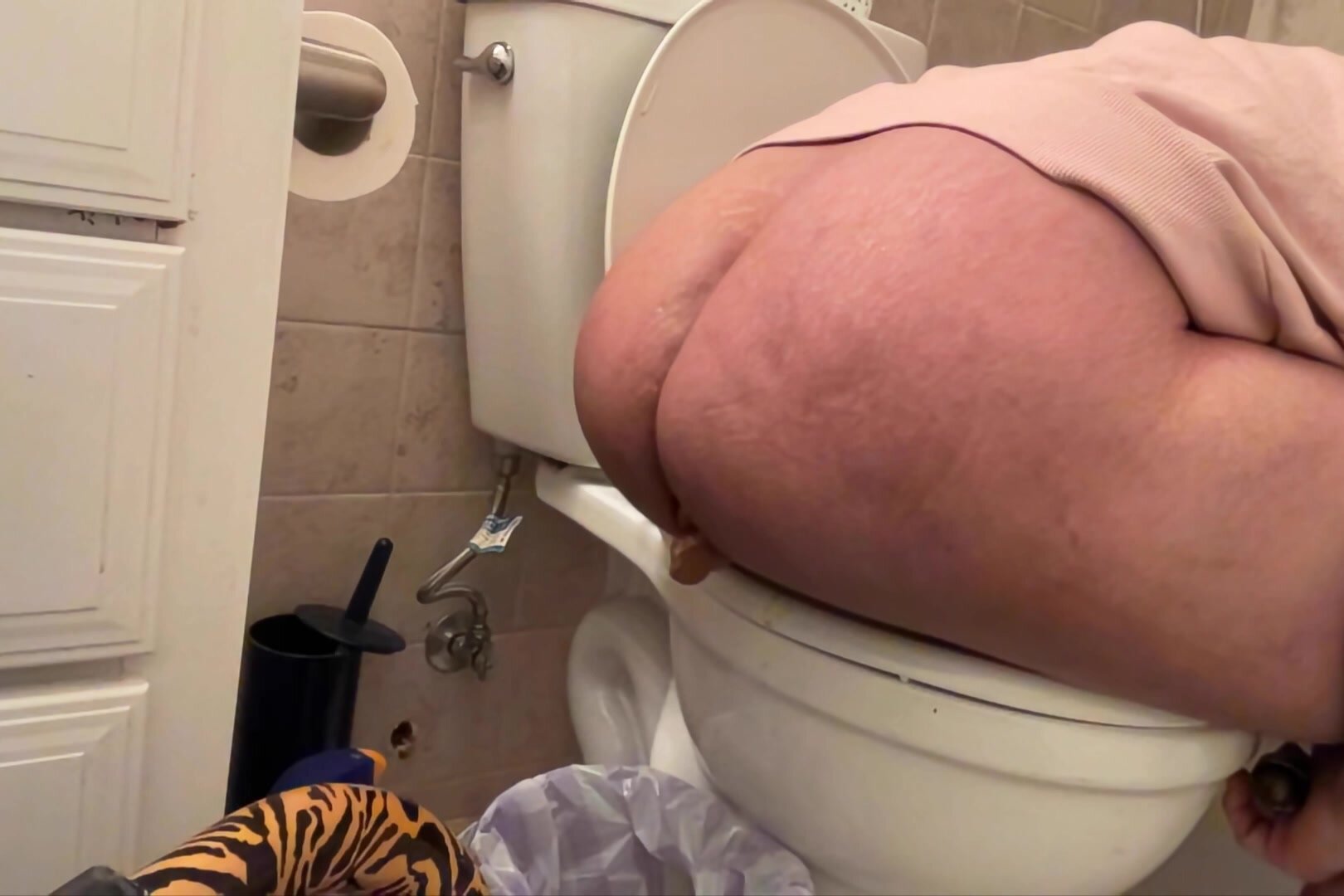 Constipated Shit - video 2