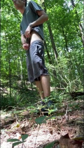 Teen wanks and cums in the woods