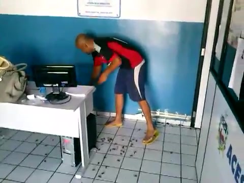Esmagando grilo
