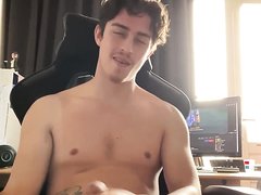 Hot guy on cam - video 52