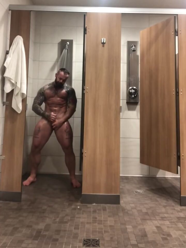 jerking off and cumming in gym shower