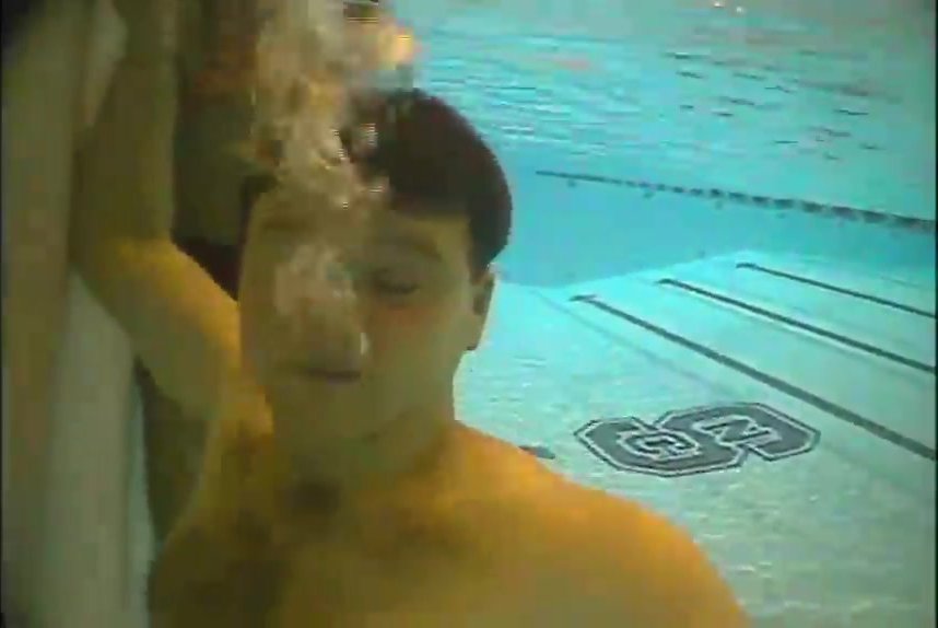 Blowing air out barefaced underwater