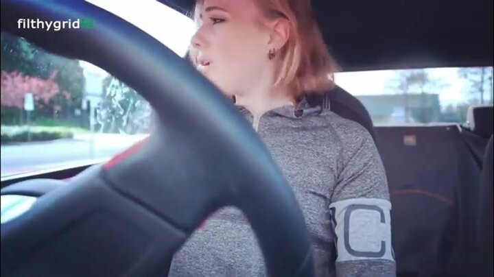 Girl farts in car - video 3